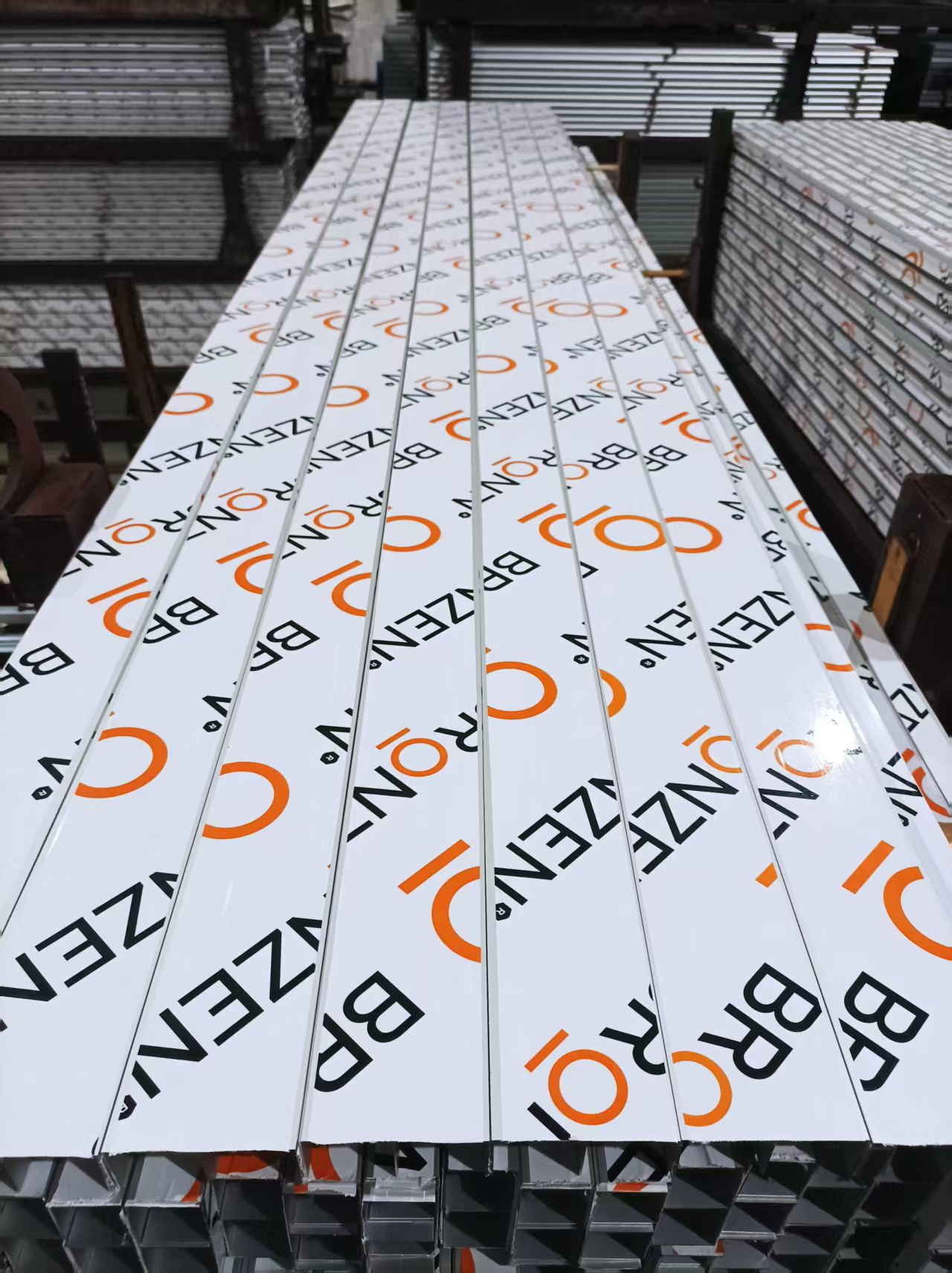 Medium-Tack Film for Smooth Aluminum