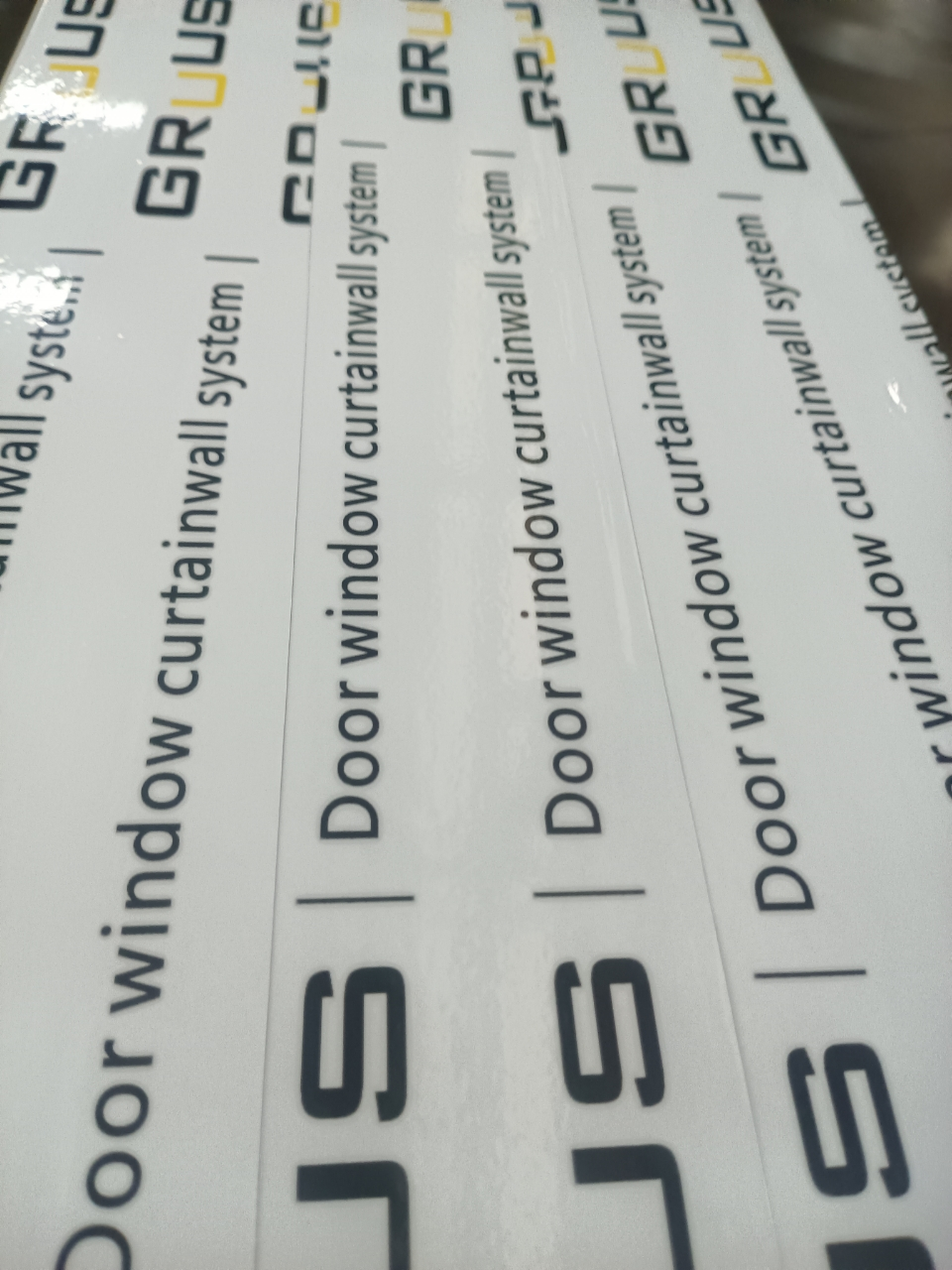 Medium-High Tack Film for Anodized Profiles
