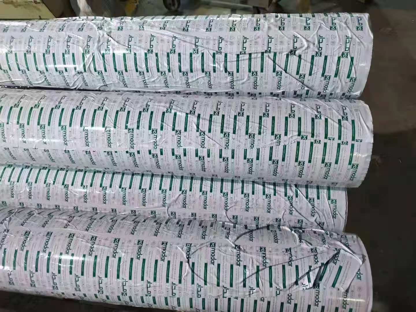 Medium-Tack Film for Matte Powder-Coated Aluminum