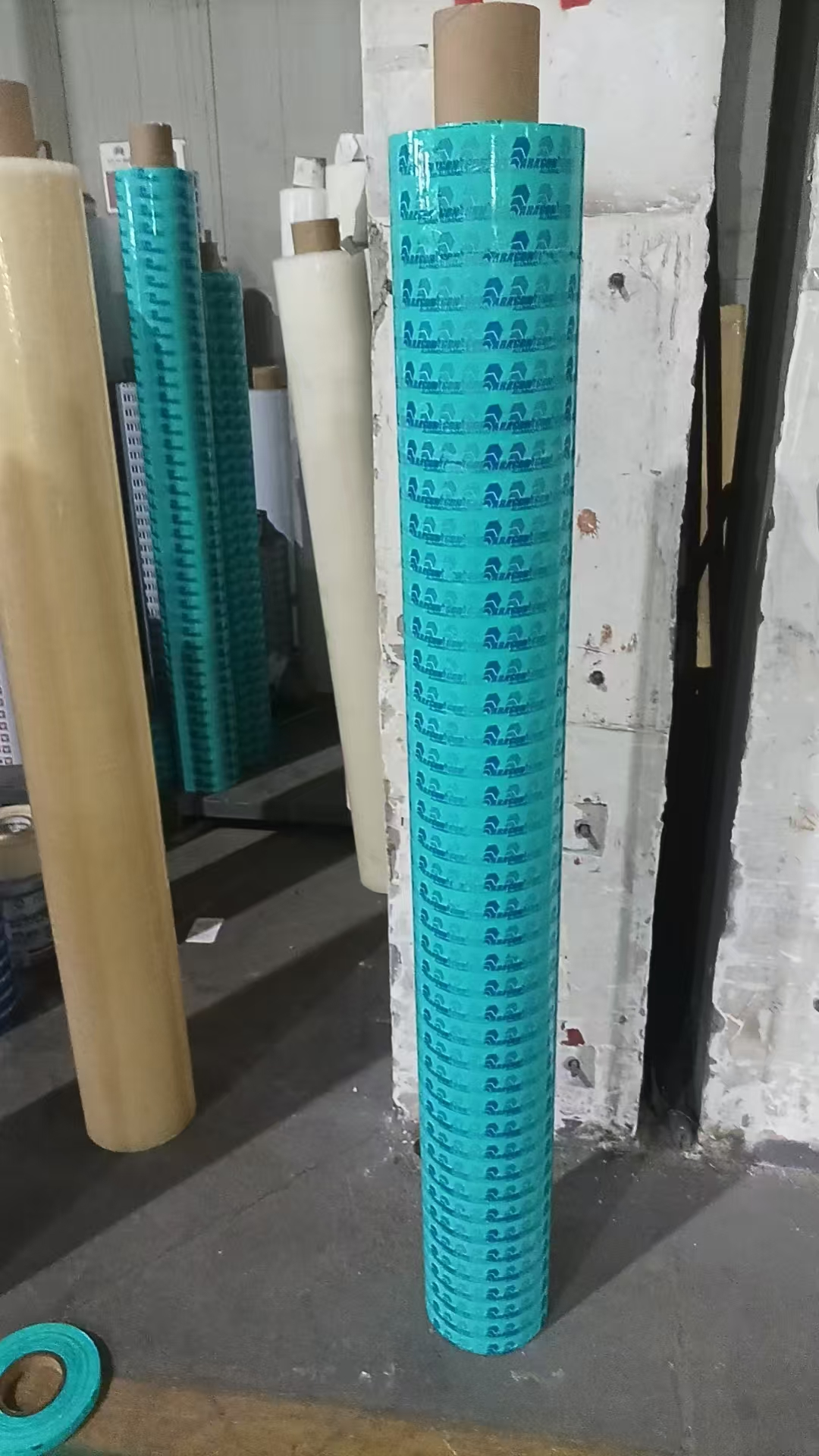Medium-Tack Film for Smooth Aluminum 5